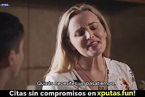 Sistya Büyük Sik Üzerinde Gerçek Orgazm Sıktırıyor, Köpek Pozisyonu Yakın Çekim