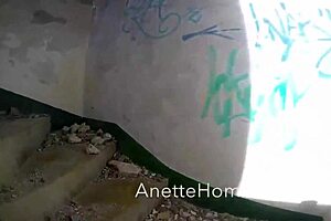 Come for milf porn casting, the interviewer says to the naked slut