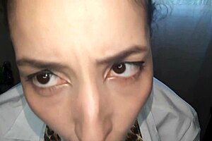 क्या हमें पब्लिक में यह करने की अनुमति है?