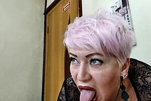 Mature Russian Slutwife Shows Her Funny Holes 😏