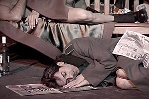 lisa rose moans as she gets double dicked in the alley