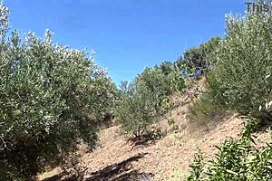 i can’t believe this hairy amateur milf pissed and fucked outdoors with a stranger