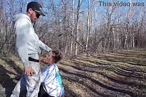 Maid Pretends To Look But Wants To Seduce