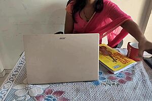 desi indian bhabhi working in office when i gave her a brutal pounding