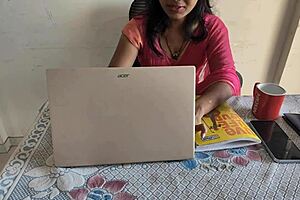 desi indian bhabhi working in office when i gave her a brutal pounding