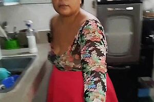 madrastra culona craves a hard pounding