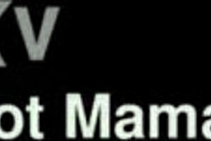 Curvy milf releases her pink pussy for everyone in the orgy with blowjobs and licking