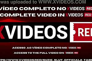 putaria com amiga latina milf de big ass no escritorio?