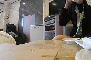 Mature Japanese Office Lady Engages In Rough Sex With Amateur During Daytime