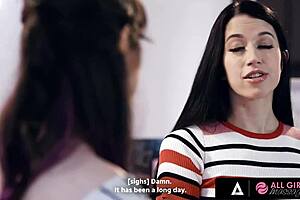 Two Hot Stepsisters Trib And Scissor In Steamy Bath Moment