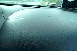 Masturbazione in macchina mentre guido