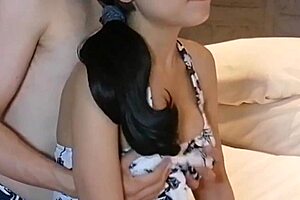 Damn! Amateur Big Tits Girlfriend Massaged to Orgasm!