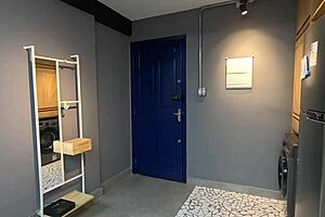 Beautiful masseuse suffers anal from huge black cock on Red.