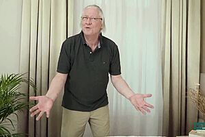 Grandpa Bangs Big Titted Topmodel, Unbelievable!