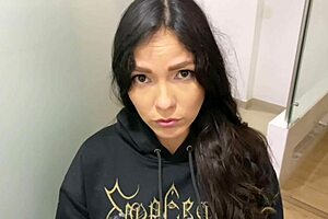 latina stepmom surprises me in the bathroom with huge cock 😏