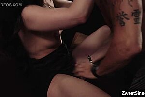 beautiful babe whitney wright seduces sugar daddy marcus london for huge money.