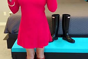 boldly going in boots, petite redhead milf teases in dress! 😍