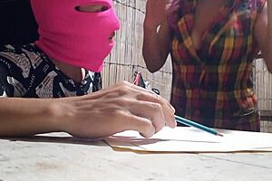 me visita mi compañero de la universidad en mi casa del campo lo vi muy musculoso y le propuse cosas sexuales sucias porno real casero