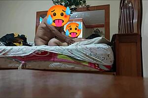 The young woman gives herself to the 54-year-old sugar daddy with thick dick and makes me push