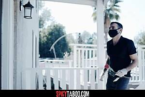 Ebony Wife Cheats With Stranger During Quarantine