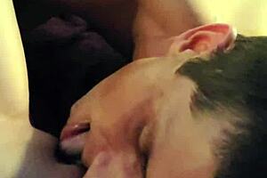 Driftwood And Barefoot Kontessa Perform Muff Diving On Shaved Pussy