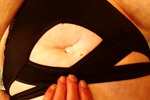 1235 dawnskye brings even more belly button under boobs and armpits plus kisses