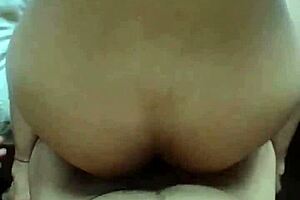 gimiendo de placer, me encanta follar con big ass y tits en lingerie 😍