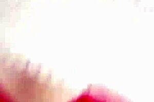 Ma belle-maman galère avec une baise rough à la maison