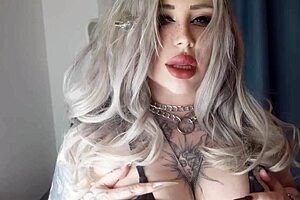 Step sister, wanna hardcore fuck with cumshot on your face?