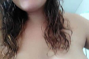 Milf Feels Intense Pleasure Fucking Naked While Cleaning the House