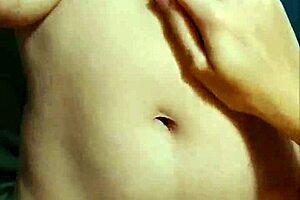 asian mommy rides big cock and squirts 😍