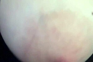 Süper azgın MILF Artemisia Love sulu memelerini gösteriyor!