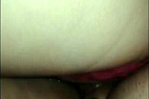 嘿，我让大学室友无套操我的屁股