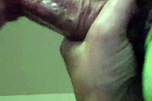 i enjoy sucking cock and getting my daily cum fill