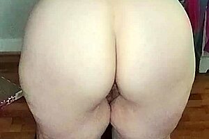 Hot Mature Stretches Pussy During Morning Yoga?