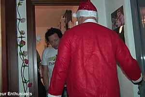 Italian Orgy Explodes with Double Penetration and Squirting