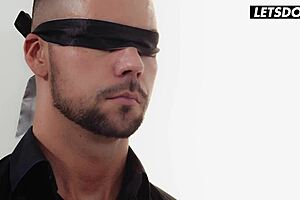 นายหญิงรัสเซีย ทำไมแบ่งปันกับหนุ่มสองคน? - whiteboxxx