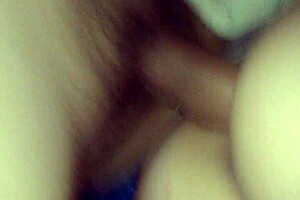 Her wet pussy gets amateur milf attention