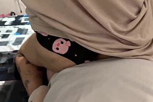 Tremenda Cabalgata Me Da Mi Vecina Por Un Favor De Dinero Me Le Vengo Dentro