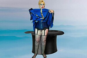 Dark magician granny casts spell with missionary drilling and creamy finish.