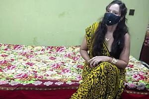 Pakistani Aunty Calls Friend for Hard Anal with Hindi Audio