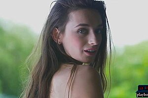 Perfect Milf Gloria Sol Strips Outdoors And Shows Off!