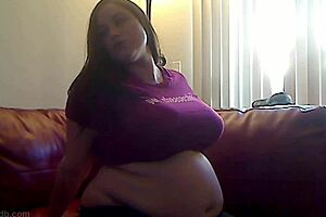 azismiss stuffs ice cream in her big ass