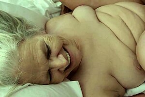 hot mature vee likes anal with step cousin jerry 😍