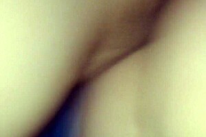 Her wet pussy gets amateur milf attention