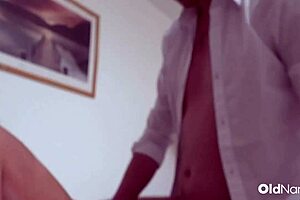 Beau Diamonds seduces John Luna hardcore!