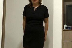 Stepmom Returns From Beach, Masturbates, I Cum In Her Hairy Pussy 😏