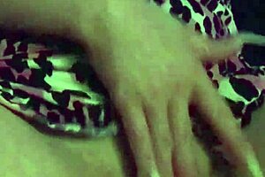 Have you seen fuschia leopard s2 with big ass shaking?