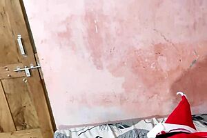 Full milky wife with big boobs offers pussy to ex-boyfriend.