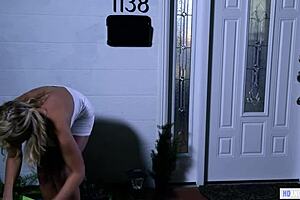 Oriental Gal Maxine X Spreads Legs On Bed With Dildo